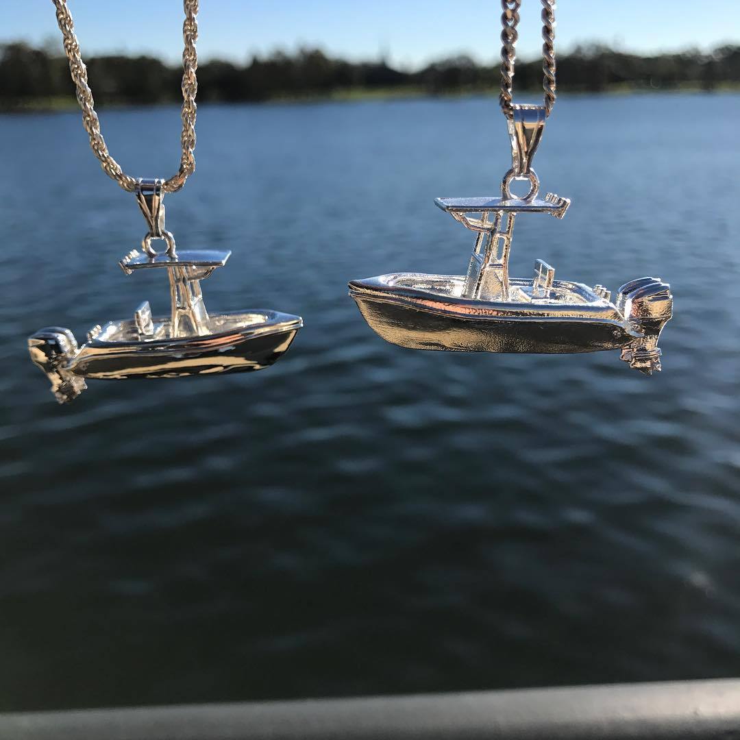 Retailer On the fishing boat bobbing sea necklace